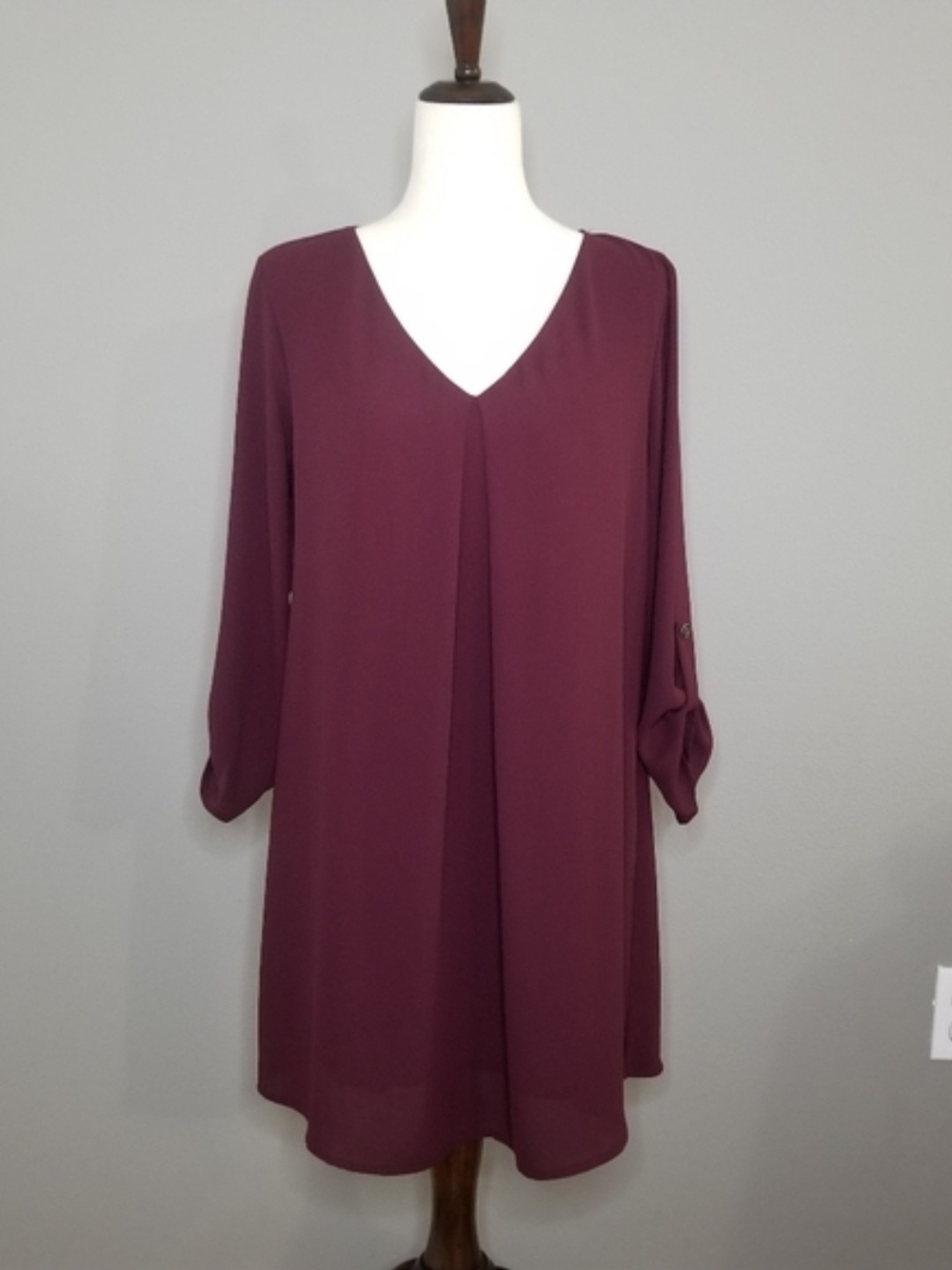 Lush V-Neck Long Sleeve Shift Dress in Wine